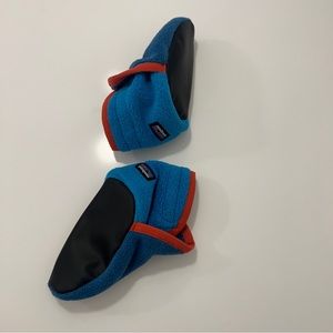 Patagonia fleece baby booties. Pull-on.